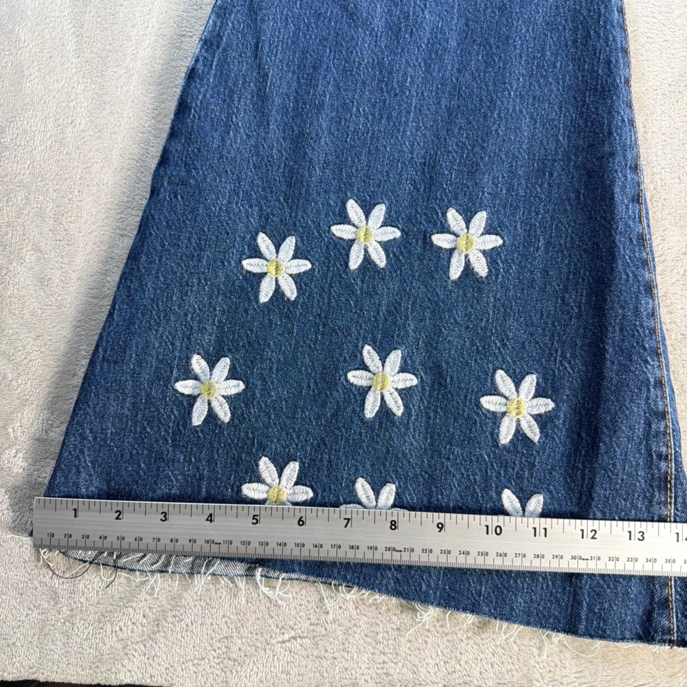 Forever 21 Flare Jeans Daisy Embroidered Womens 28 Blue Denim High Rise New - Picture 3 of 11